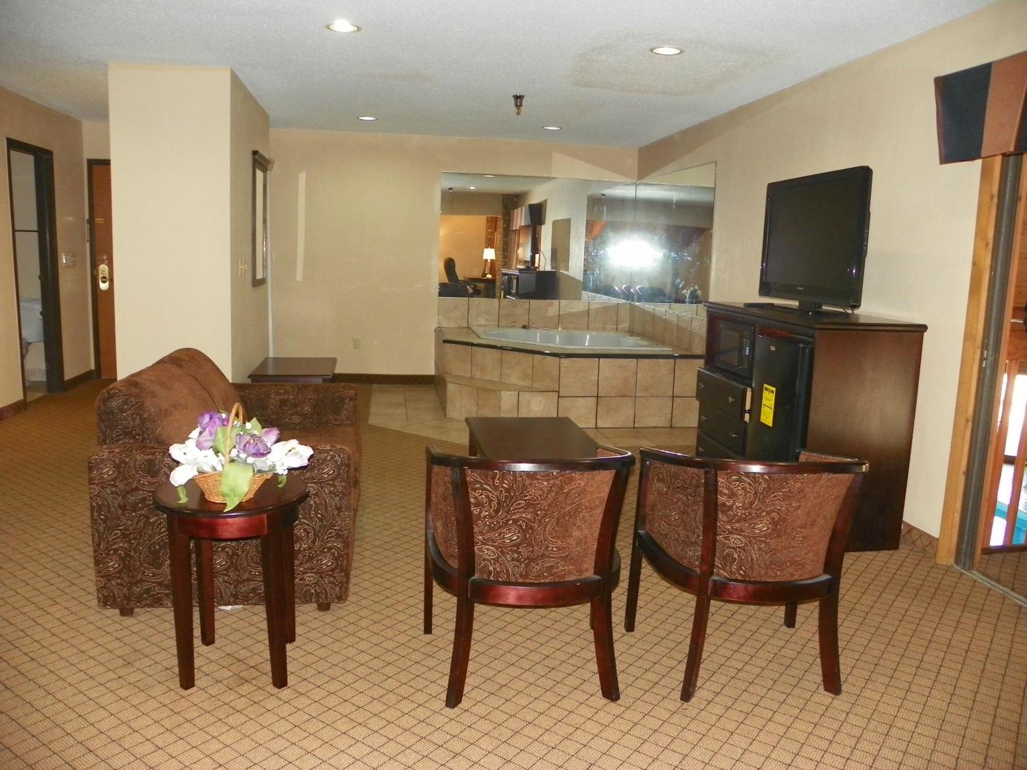 Royalton Inn&Suites Upper Sandusky Exterior foto